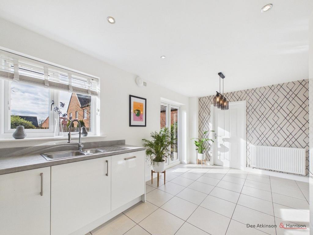 Open Plan Kitchen/Dining Area
