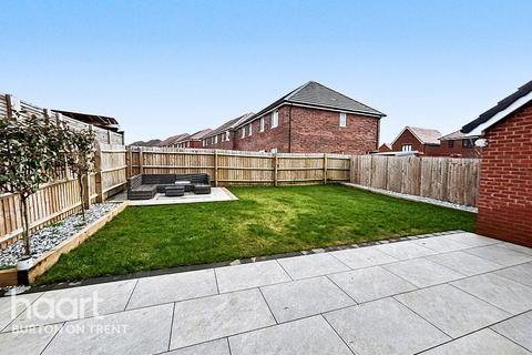 3 bedroom detached house for sale, Oakamoor Street, Burton-On-Trent