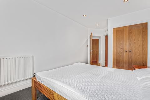 2 bedroom flat to rent, Warwick Road, Beckford Close, London, W14