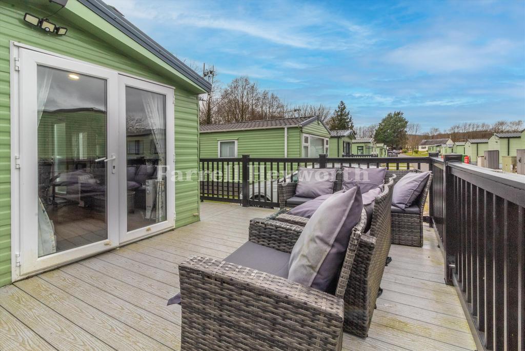 Decking image 3
