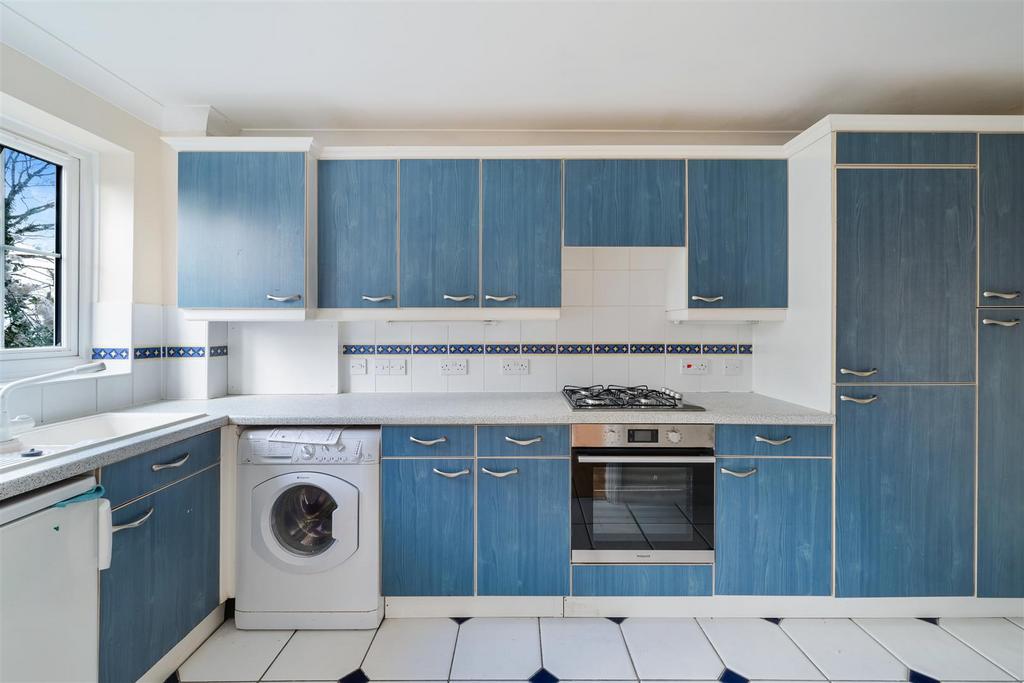 CORNER FARM CLOSE, 29 (14).jpg