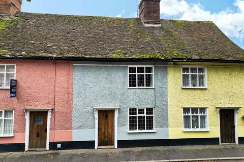 2 bedroom end of terrace house to rent, West Street, Coggeshall