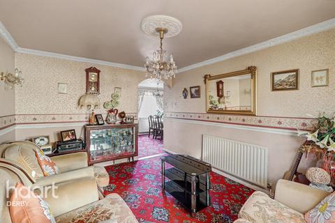 3 bedroom end of terrace house for sale, Dunoon Close, Sinfin
