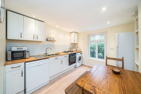 2 bedroom flat for sale, Corrance Road, London SW2