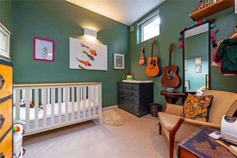 2 bedroom flat to rent, Charteris Road, London NW6
