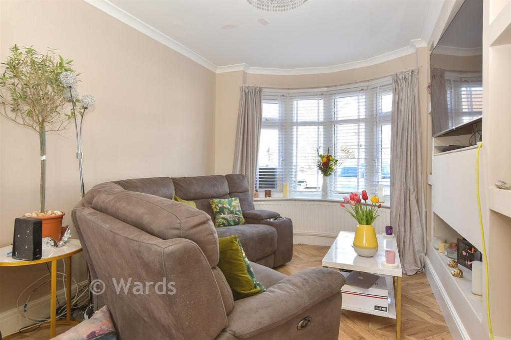Lounge/Dining Area