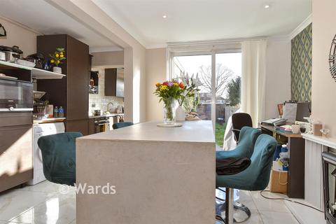 undefined, Montrose Avenue, Welling DA16