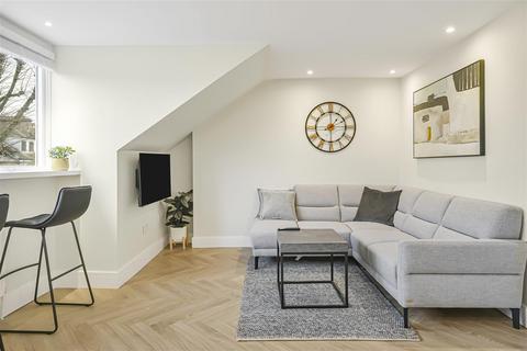 1 bedroom apartment for sale, 39 Ainger Road, London NW3