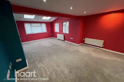 undefined, WIGSTON LE18