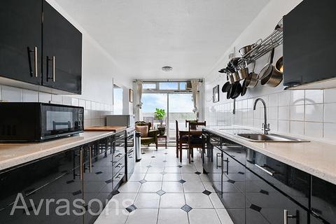 2 bedroom flat for sale, Clapham Road, London