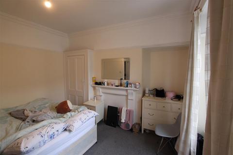 undefined, Hill Park Crescent (Student Property x 3 Bedrooms), Plymouth PL4