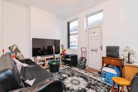 4 bedroom terraced house for sale, Watnall Road, Hucknall, Nottingham