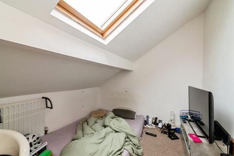 4 bedroom terraced house for sale, Watnall Road, Hucknall, Nottingham