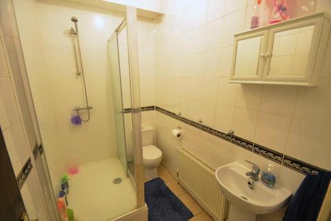 undefined, Belle Vue Road, Hyde Park LS3