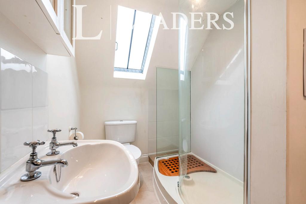 First Floor Shower R