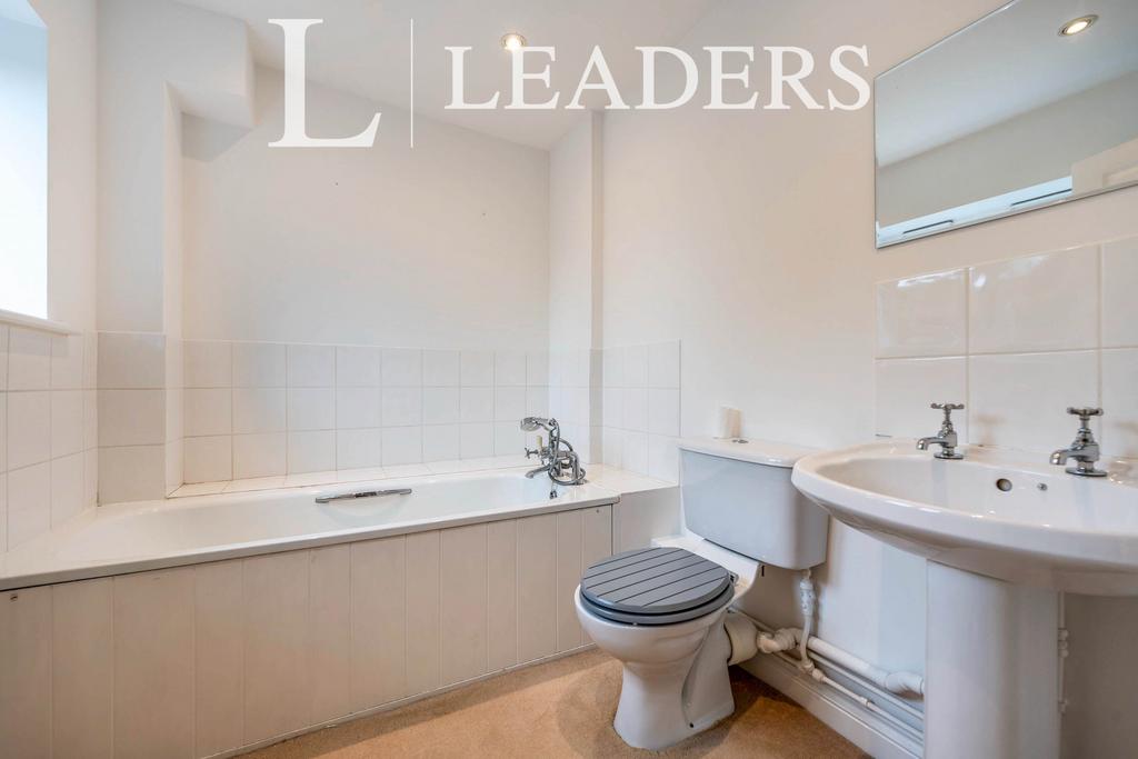 Ground Floor Bathroo