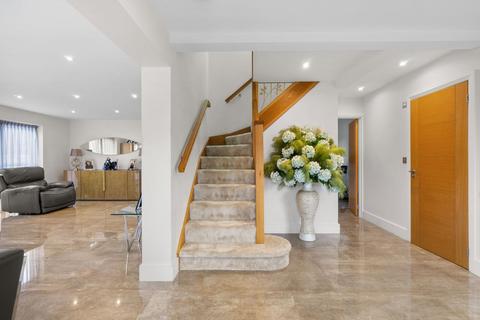 undefined, Green Lane, Staines-upon-thames TW18