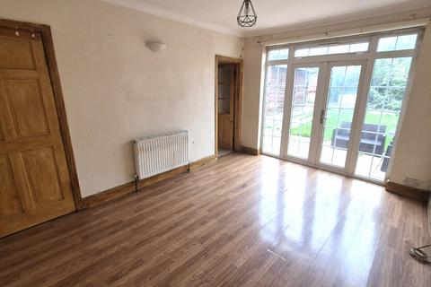 3 bedroom semi-detached house for sale, Hay Lane, Kingsbury