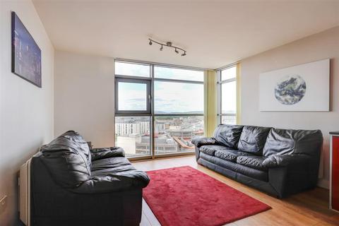 1 bedroom apartment for sale, Penthouse, Altolusso, Bute Terrace, Cardiff