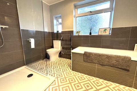 3 bedroom semi-detached house for sale, Bowerfield Crescent, Hazel Grove