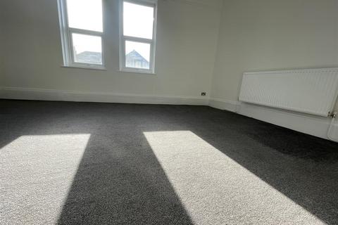 1 bedroom flat for sale, Albert Road, Southsea