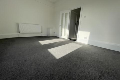 1 bedroom flat for sale, Albert Road, Southsea