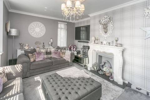 2 bedroom flat for sale, Osborne Grove, Morecambe LA4