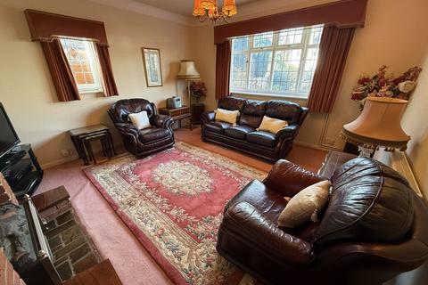 3 bedroom detached house for sale, Thurnview Road, Evington, LE5