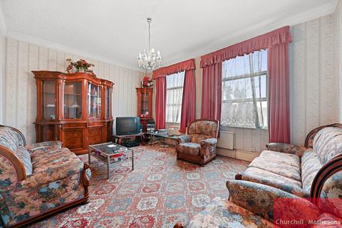 4 bedroom flat for sale, Manor Park Road, London, NW10 4