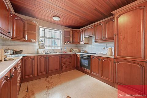 4 bedroom flat for sale, Manor Park Road, London, NW10 4