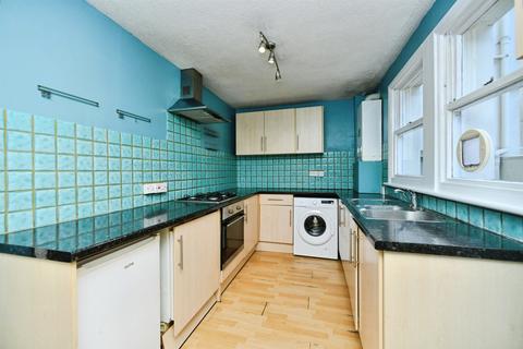3 bedroom flat for sale, Harrington Road, Brighton