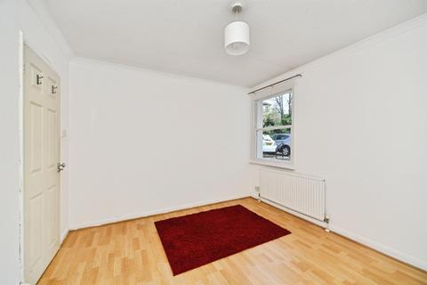 3 bedroom flat for sale, Harrington Road, Brighton