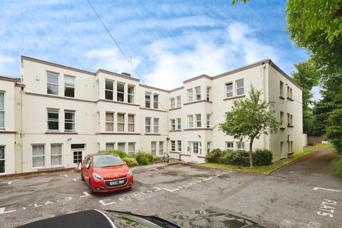 3 bedroom flat for sale, Harrington Road, Brighton
