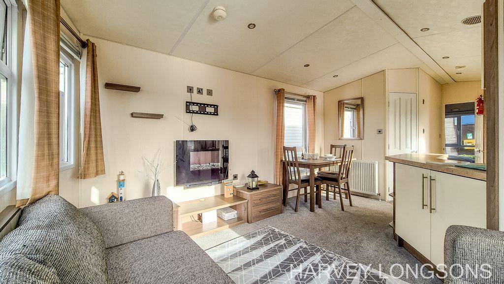 Delta Ascot 9