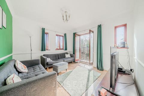 2 bedroom flat for sale, Acer Grove, Woodlands Acer Grove, IP8