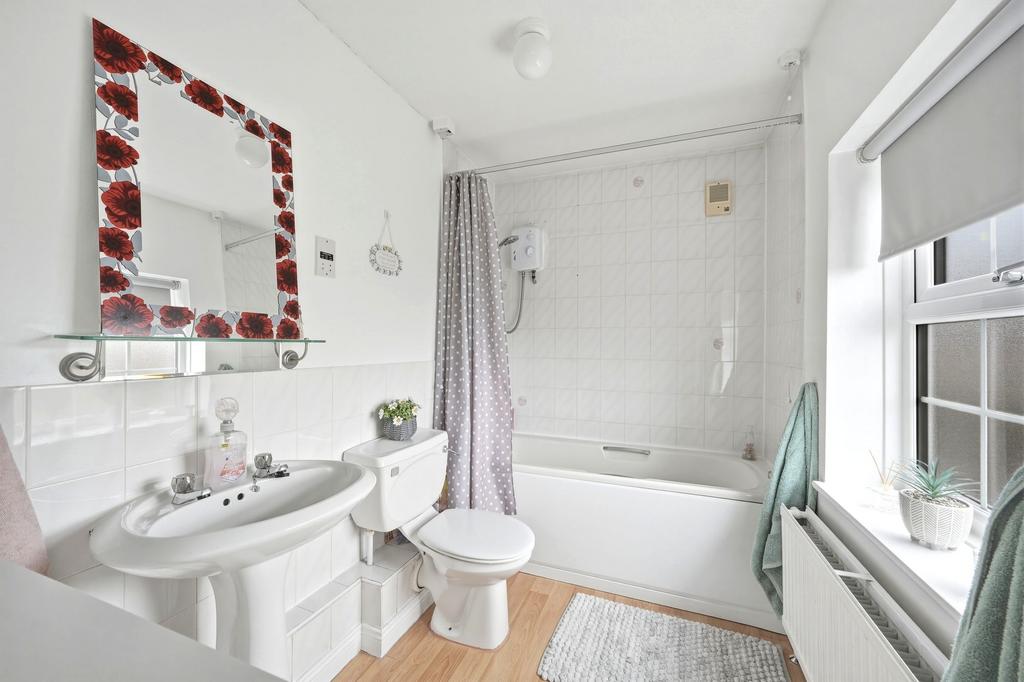 Bedroom 1 ensuite