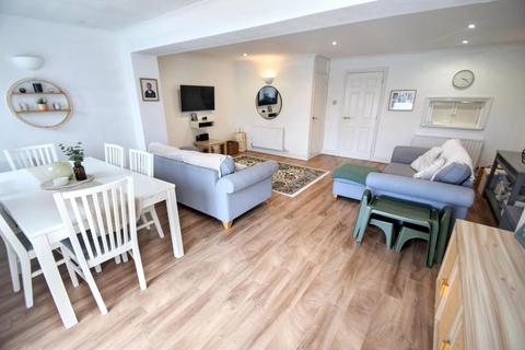 3 bedroom terraced house for sale, Bridgemere Road, Eastbourne BN22
