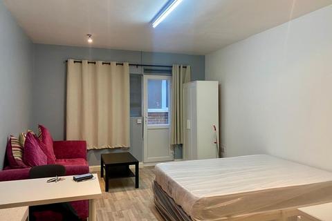undefined, Thornton Heath CR7