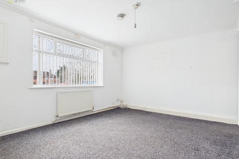 1 bedroom maisonette for sale, Laburnum Avenue, Birmingham, B37