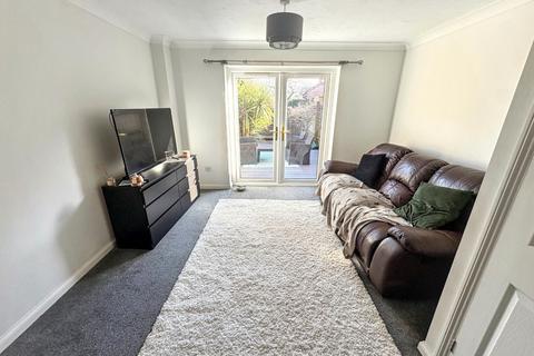 2 bedroom terraced house to rent, The Meadows, Marshfield, Cardiff, Newport, CF3