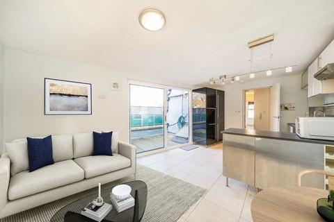 3 bedroom flat for sale, Kingsgate Road, London NW6