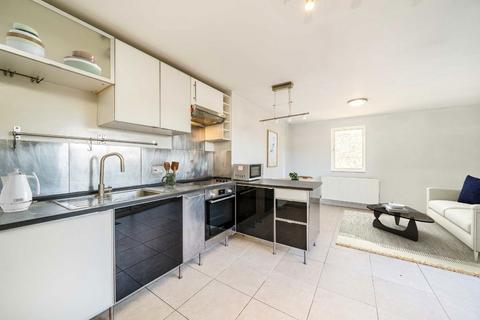 3 bedroom flat for sale, Kingsgate Road, London NW6