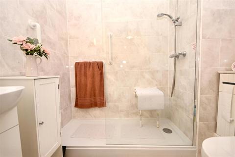 1 bedroom retirement property for sale, Granville Road, Eastbourne