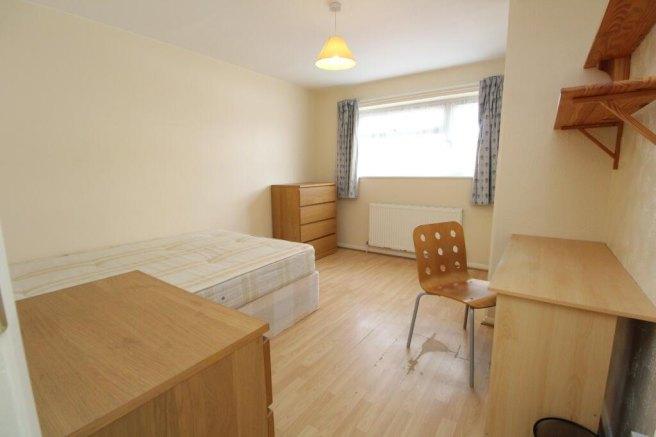 Rosalind-close-co4-3jh-963464