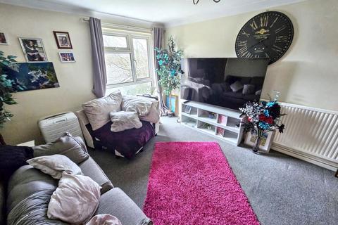 2 bedroom flat for sale, Montford Close, Sunderland, Tyne and Wear, SR3 2RL