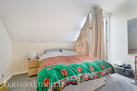 3 bedroom apartment to rent, Althorpe Mews, LONDON