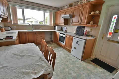 3 bedroom detached bungalow for sale, Melbury Close, Ferndown, BH22