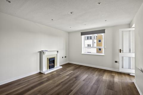2 bedroom apartment to rent, Pier Way, London, SE28