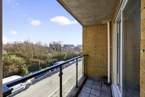 2 bedroom apartment to rent, Pier Way, London, SE28