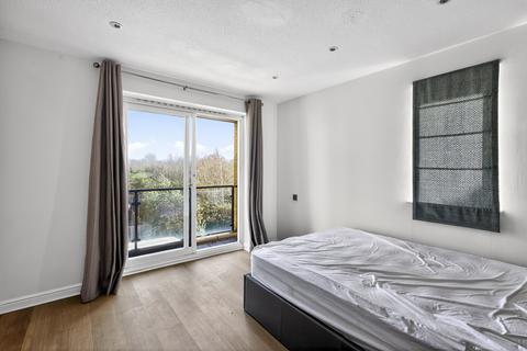 2 bedroom apartment to rent, Pier Way, London, SE28